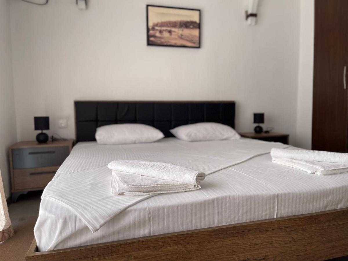 Apartaments Queen Ulcinj Exterior foto